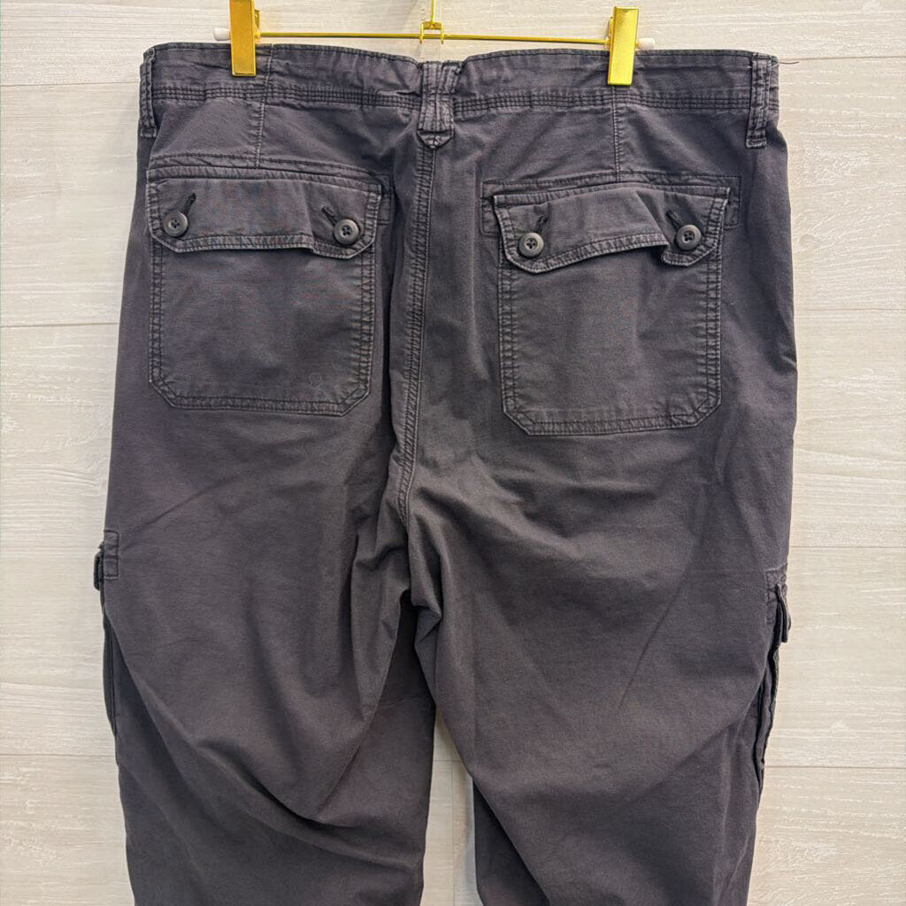 American Eagle Grey Cargo Baggy Jogger Pants 16