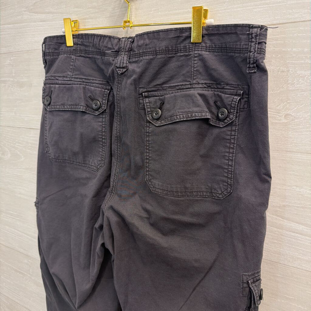 American Eagle Grey Cargo Baggy Jogger Pants 16