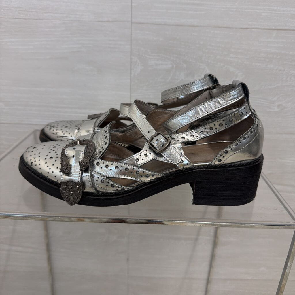 Free People Metallic Silver Thunderbird Oxford Shoes 39