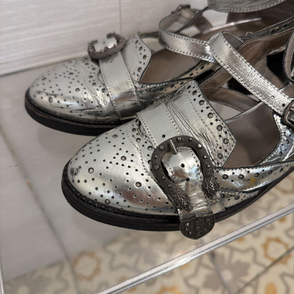 Free People Metallic Silver Thunderbird Oxford Shoes 39
