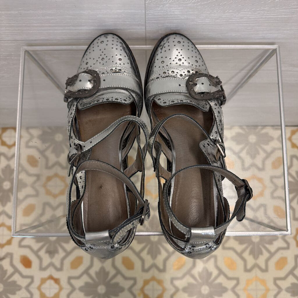 Free People Metallic Silver Thunderbird Oxford Shoes 39