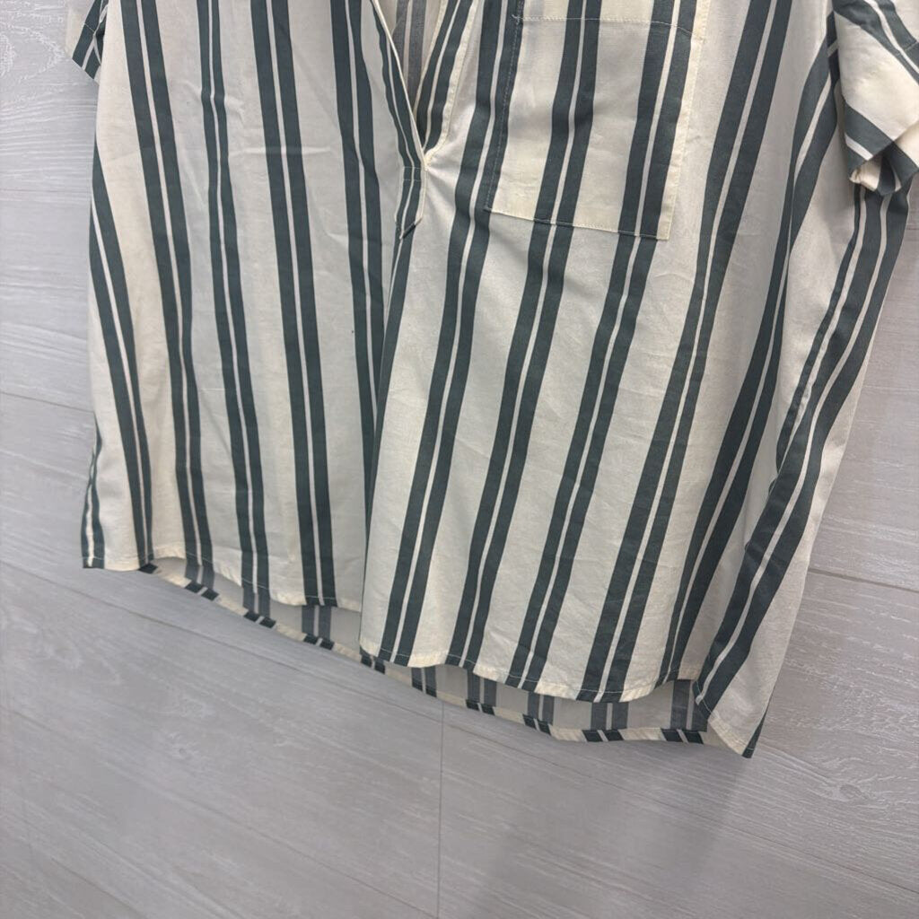 J Crew White/ Green Striped Cropped Short Sleeve Button Down Top Medium