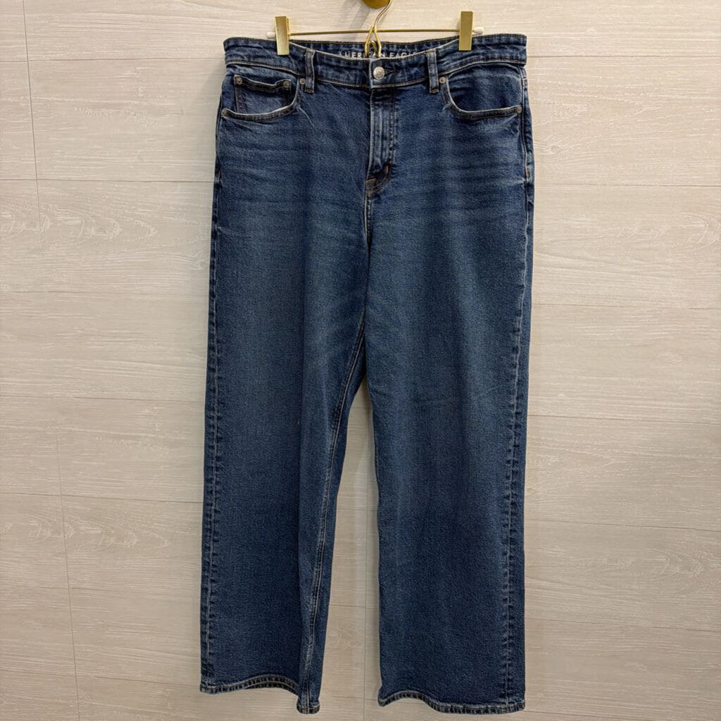 American Eagle Dark Wash Stovepipe Jeans 10