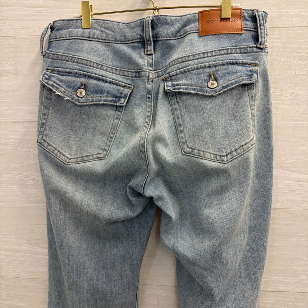 Lucky Brand Light Wash Low Rise Flare Jeans 12