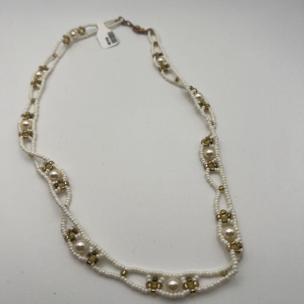 White Beaded/ Pearl Necklace