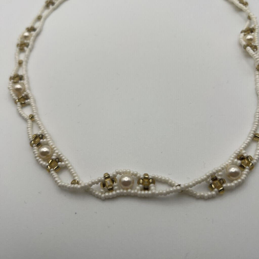 White Beaded/ Pearl Necklace