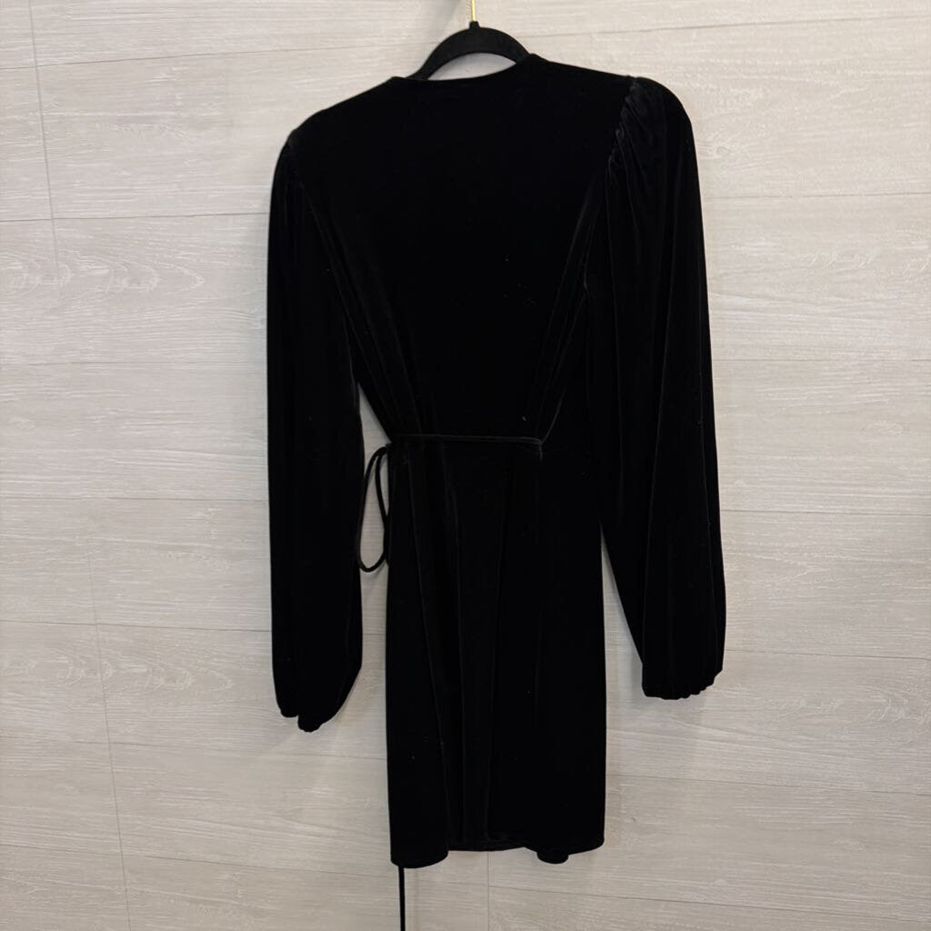 Gianni Bini Black Velvet Long Sleeve Wrap Dress Medium