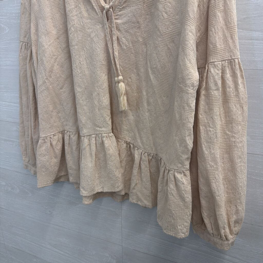 Umgee Beige Textured Long Sleeve Top Large