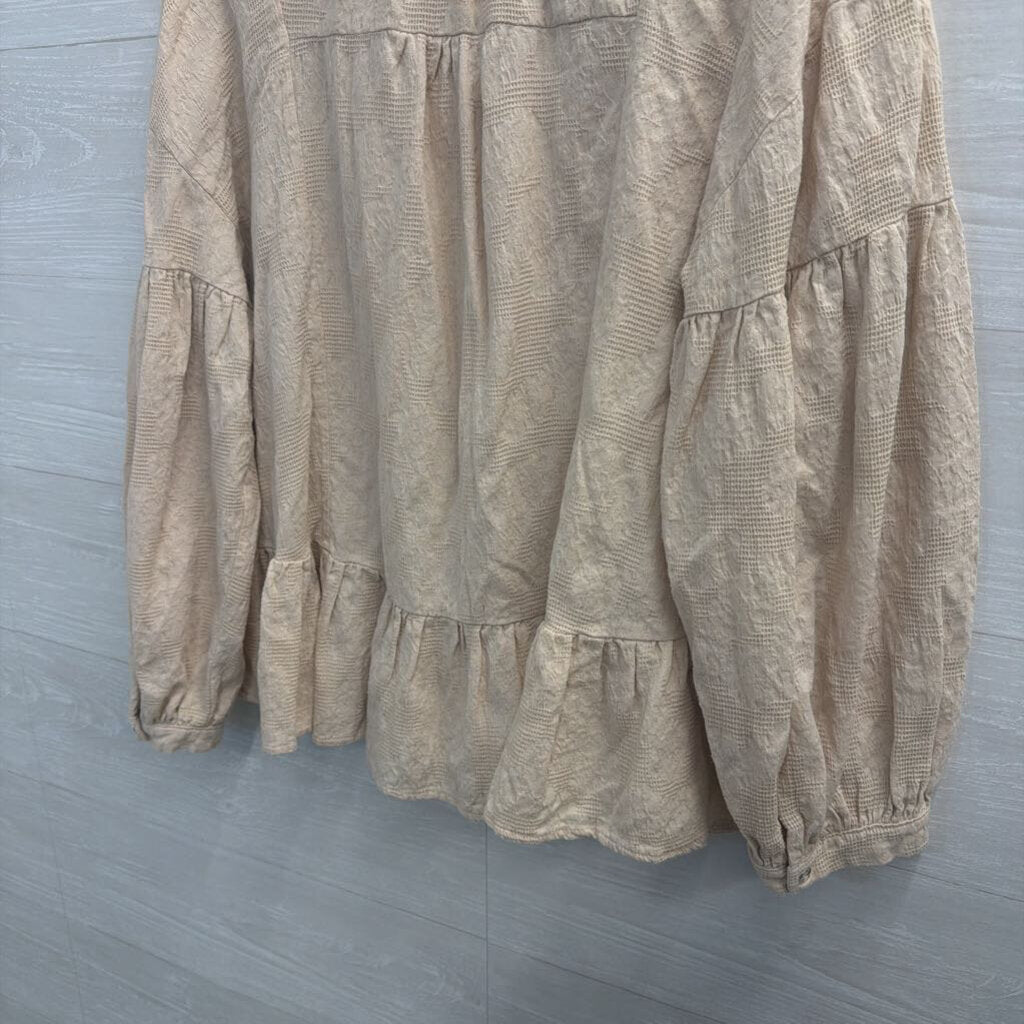 Umgee Beige Textured Long Sleeve Top Large