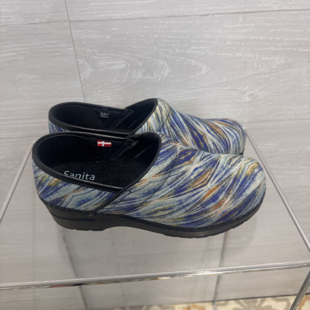 Sanita Vegan Blue Watercolor Marbled Print Clogs 38