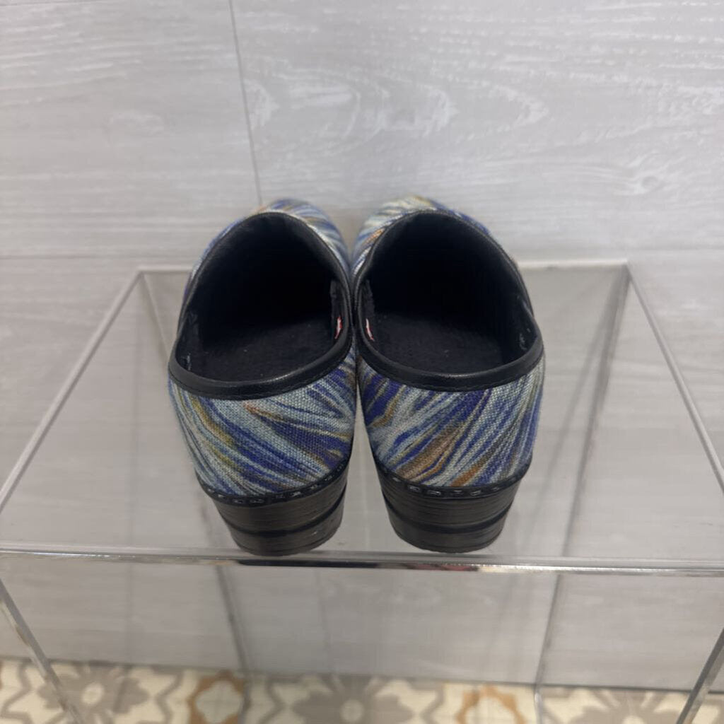 Sanita Vegan Blue Watercolor Marbled Print Clogs 38