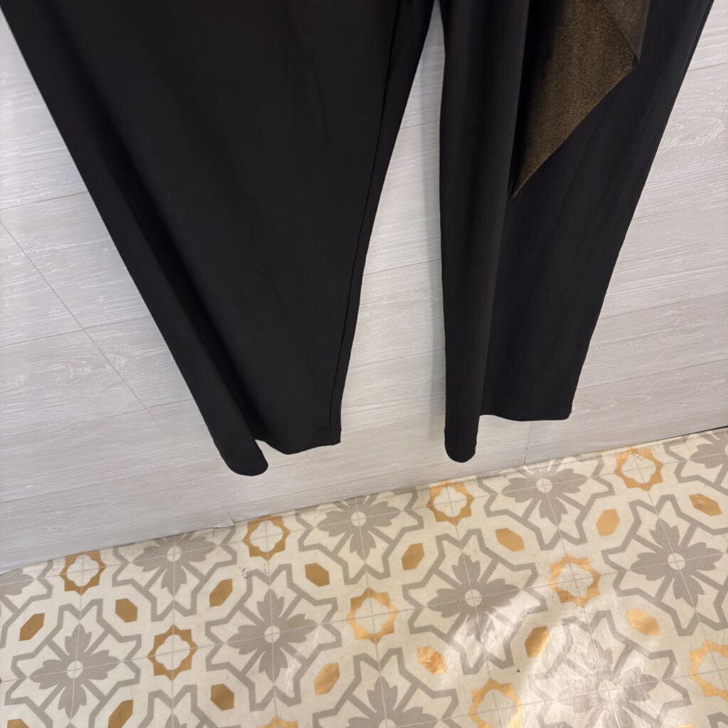 Taylor Black Label metallic Gold/ Black Sleeveless Jumspuit 8