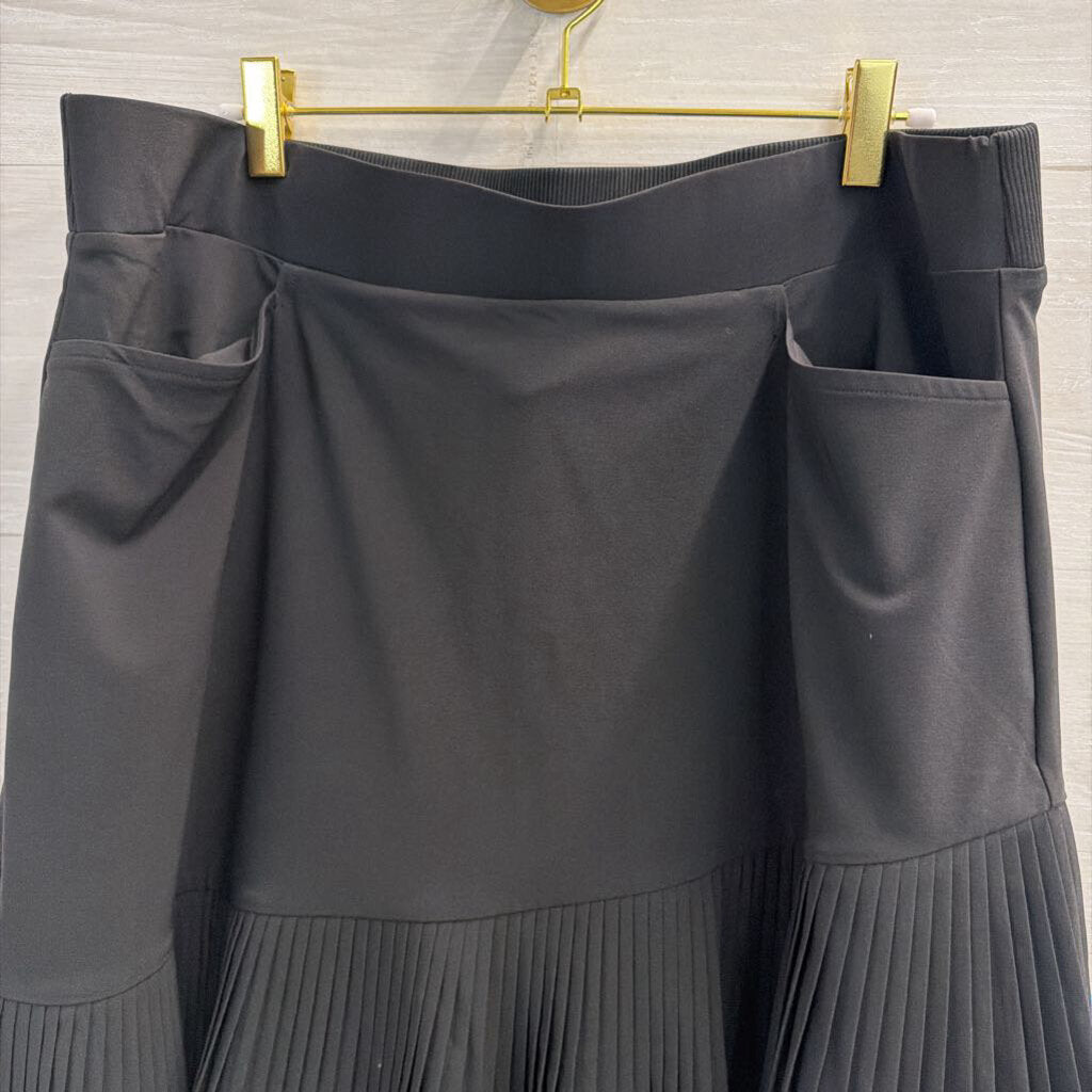 Chicos Black Pleated Hem Skirt With Shorts 14