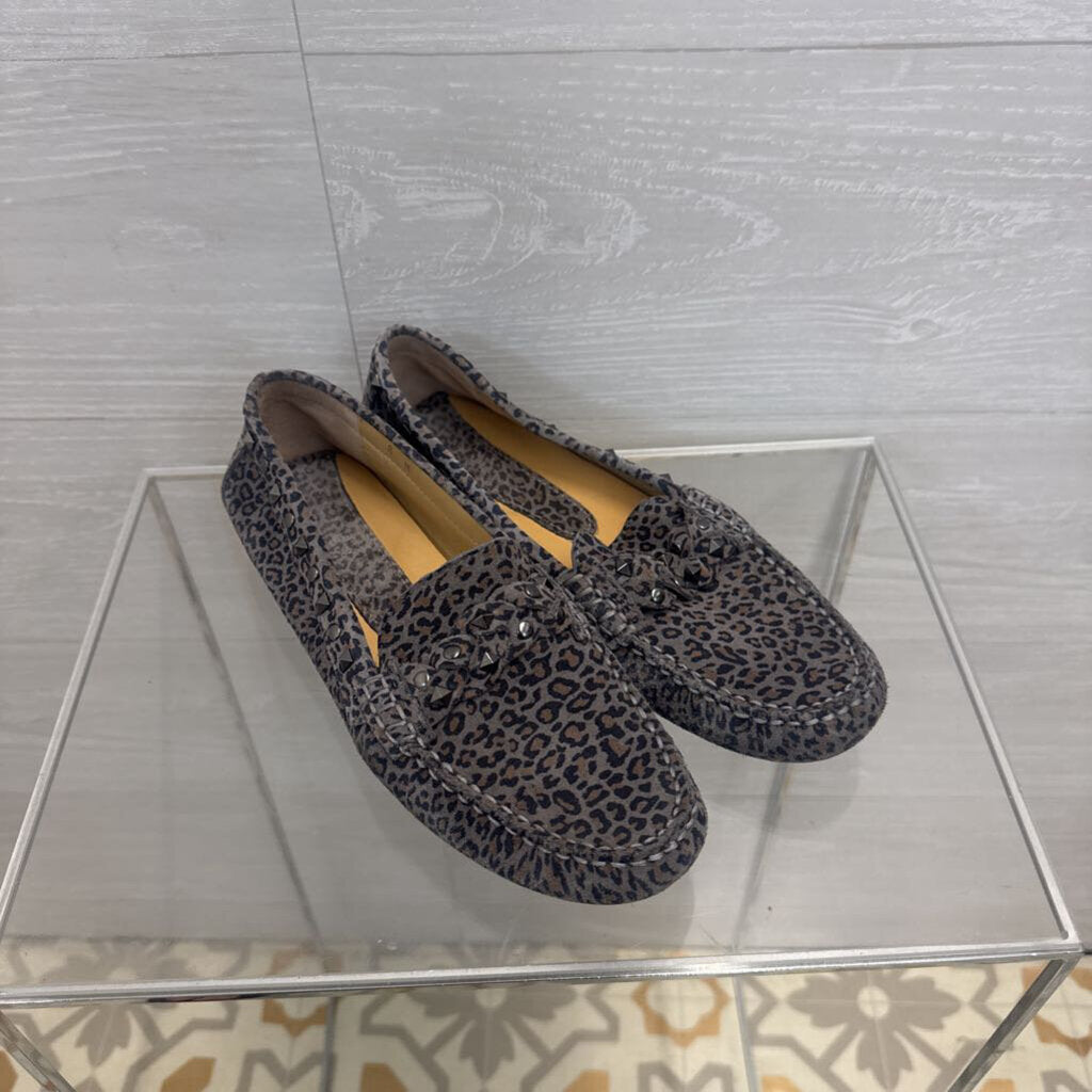 Vaneli Grey Leopard Print Studded Loafers 8