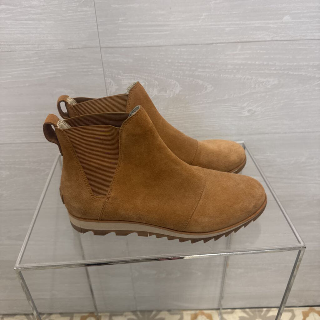 Sorel Brown Suede Harlow Chelsea Boots 8