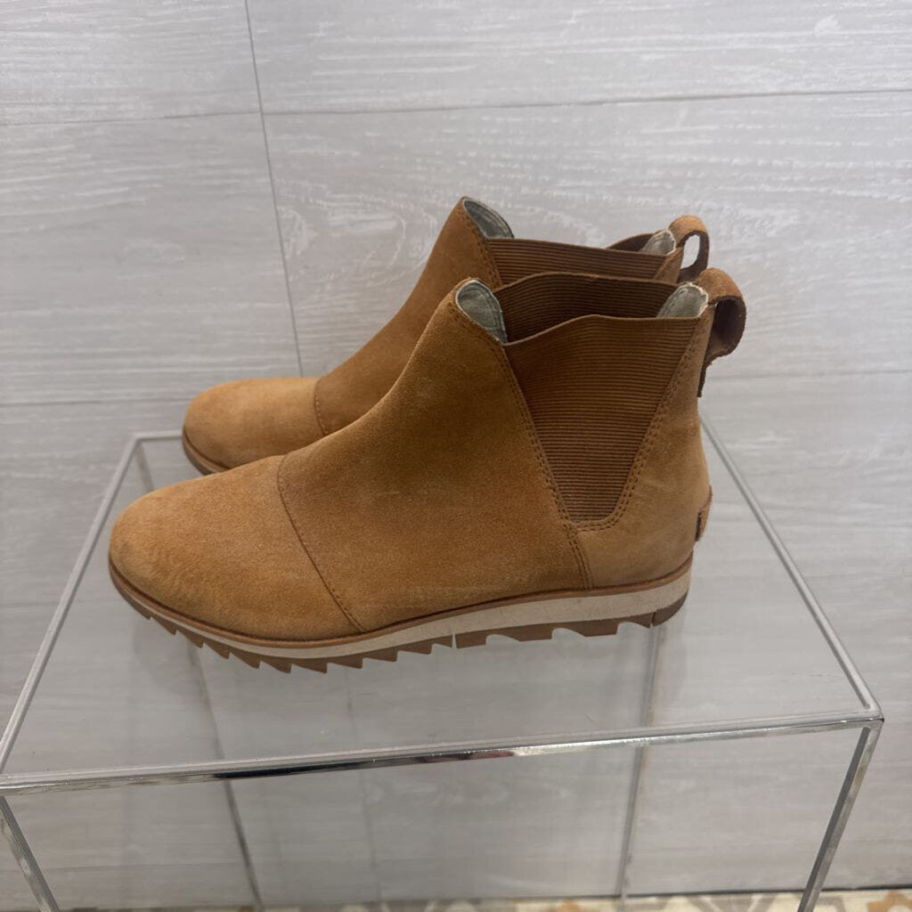 Sorel Brown Suede Harlow Chelsea Boots 8