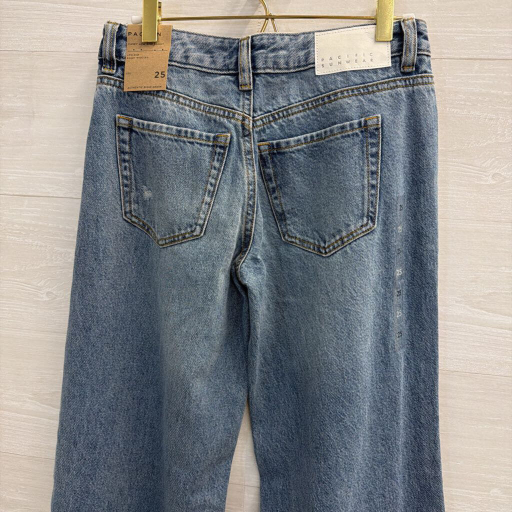 PacSun Medium Wash Distressed Casey Low Rise Baggy Jeans 25