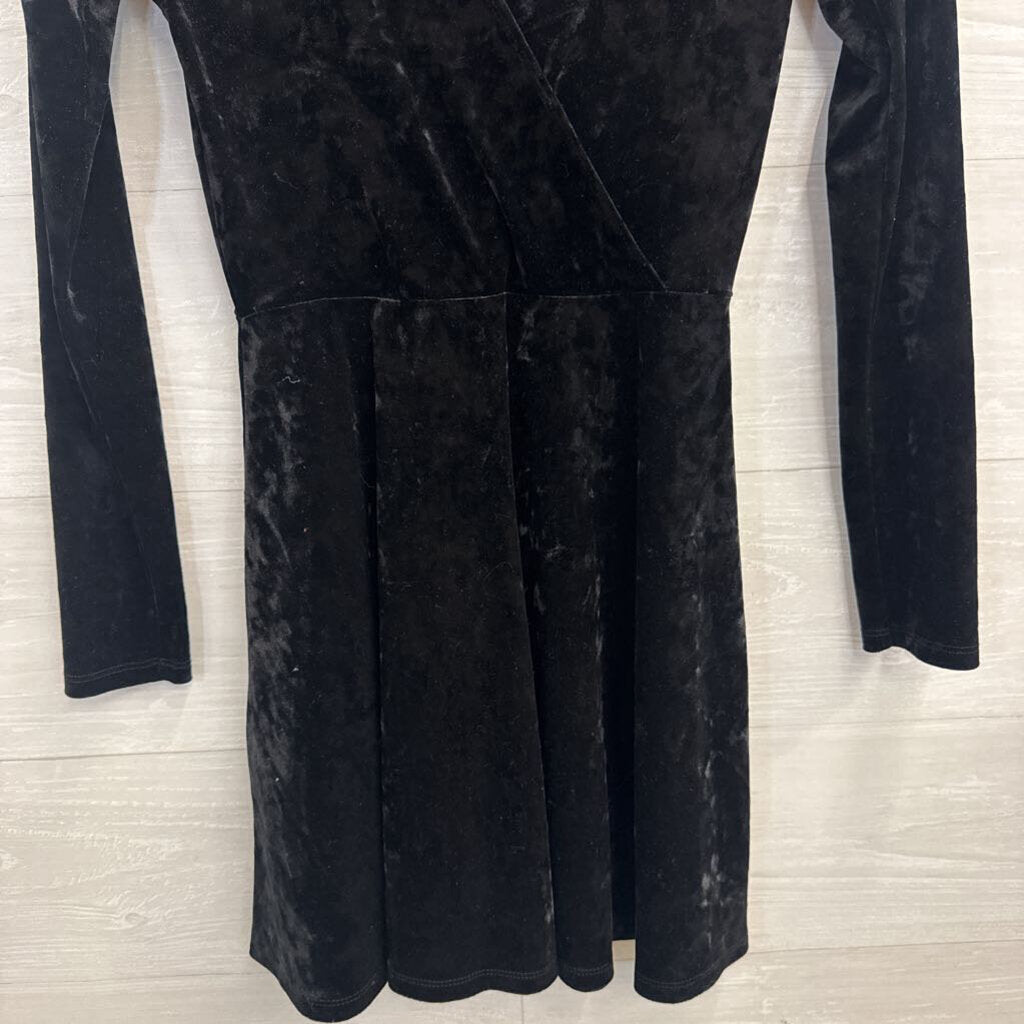 Black Velvet Long Sleeve Dress Small