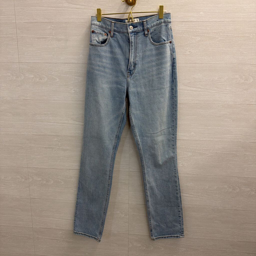 Abercrombie and Fitch Light Wash The 90s Slim Straight Ultra High Rise Jeans 27