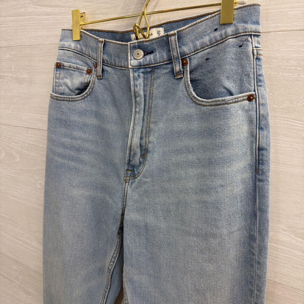 Abercrombie and Fitch Light Wash The 90s Slim Straight Ultra High Rise Jeans 27
