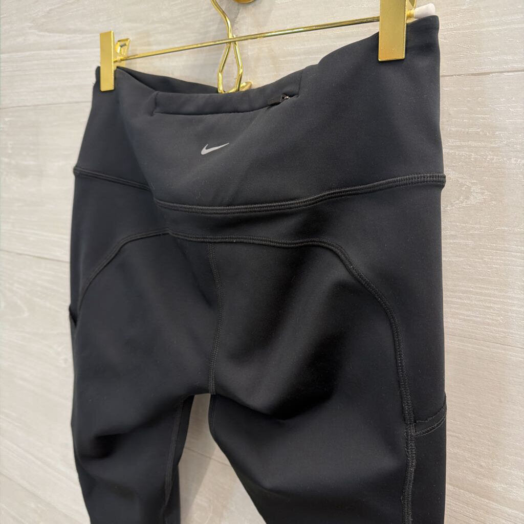 Nike Black Cropped Athletic Leggings Medium