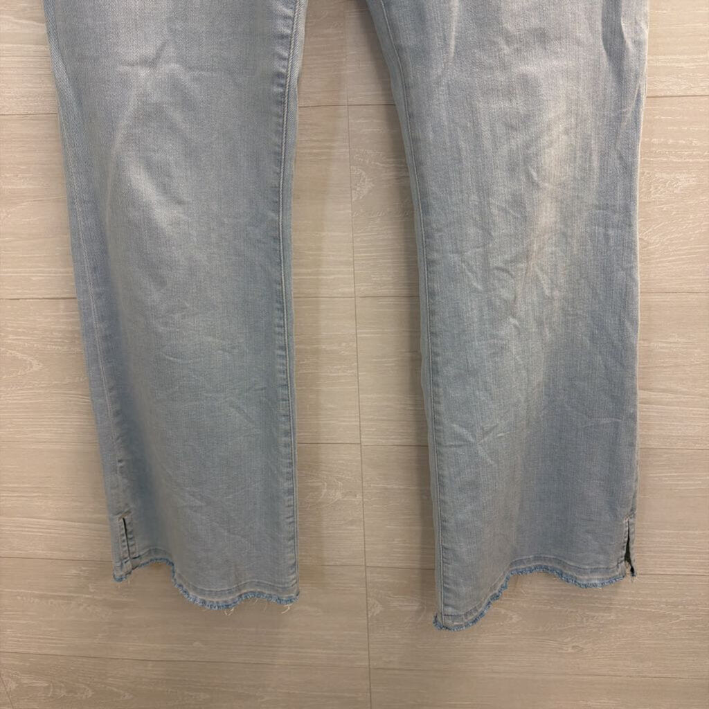 Frame Light Wash Le Easy Flare Jeans 29