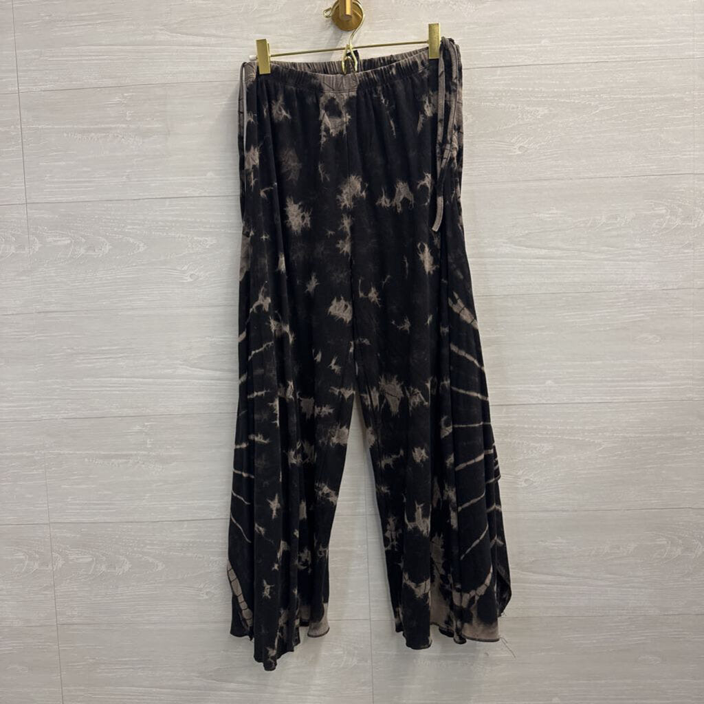 Sacred Threads Black/ Grey Print Long Sleeve Top/ Wide Leg Pants Set M/L