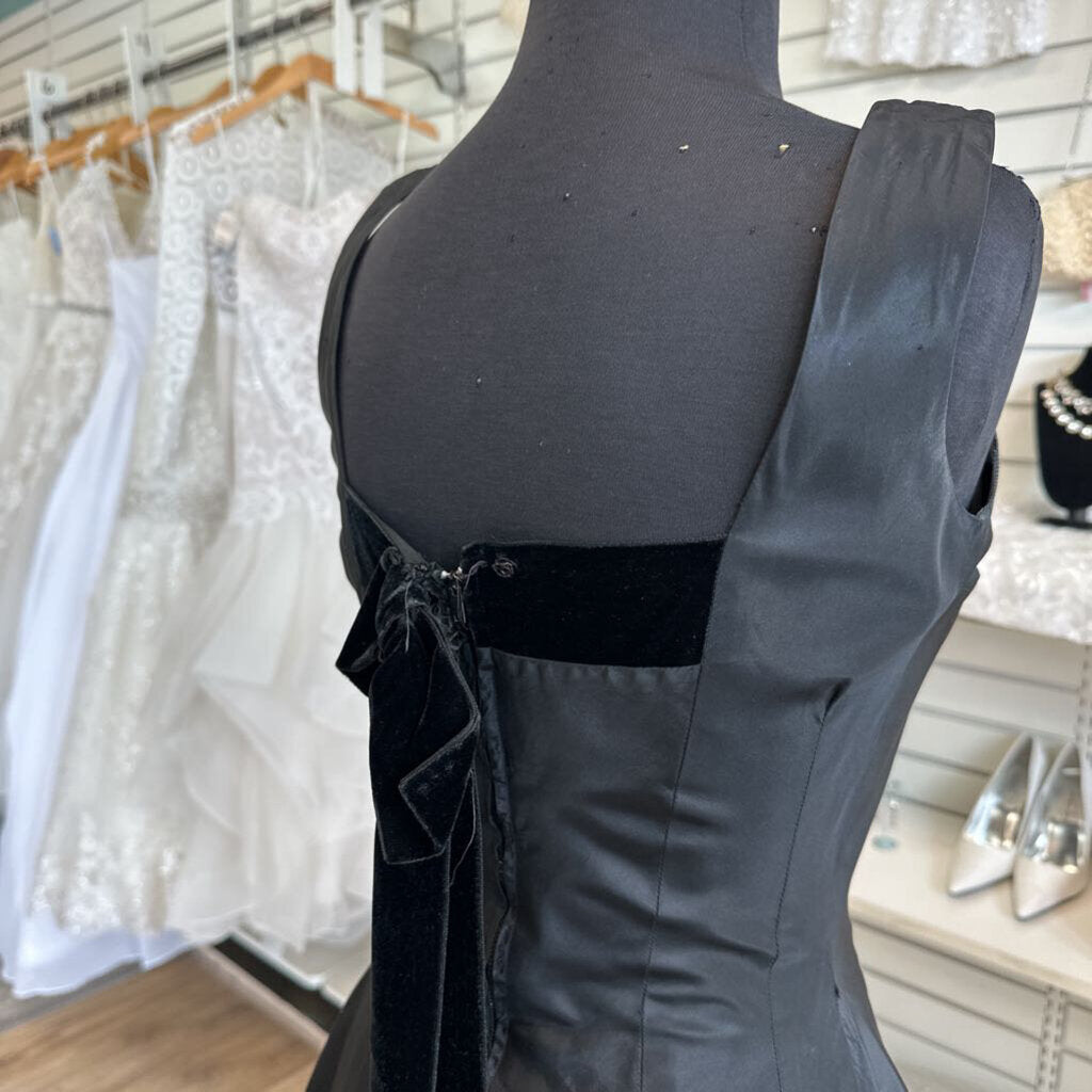 Vintage Black Velvet Detail Midi Formal Dress 11