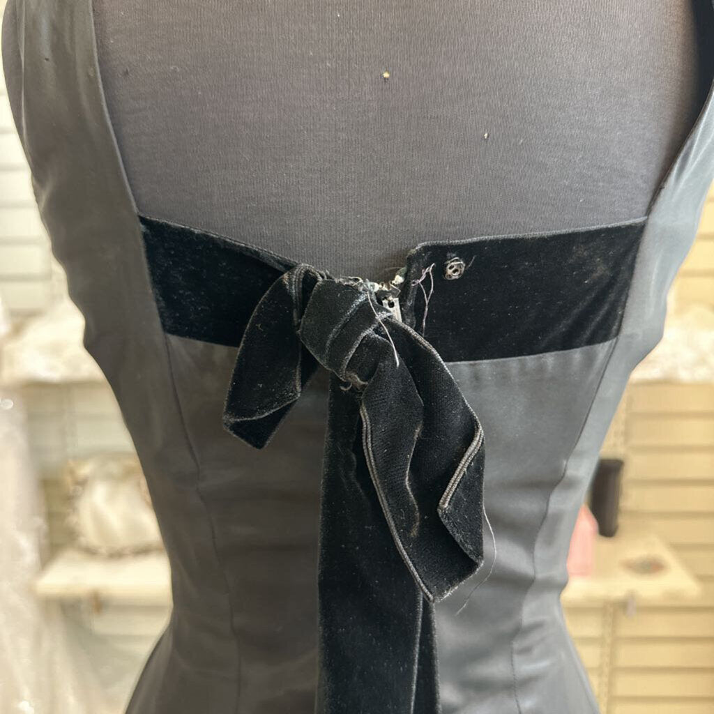 Vintage Black Velvet Detail Midi Formal Dress 11