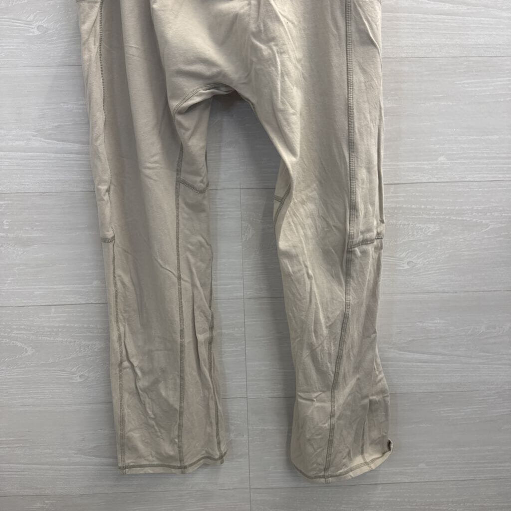 FP Movement Beige Hot Shot Pants Extra Small