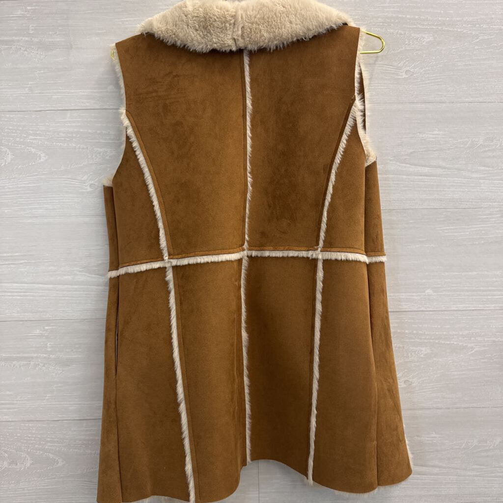 Cupcakes and Cashmere Brown Suede/ Beige Soft Fur Vest Top Small