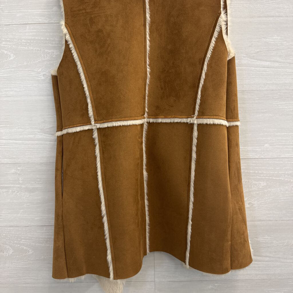 Cupcakes and Cashmere Brown Suede/ Beige Soft Fur Vest Top Small