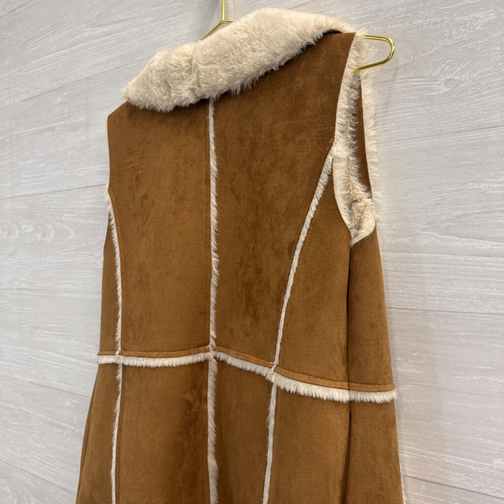 Cupcakes and Cashmere Brown Suede/ Beige Soft Fur Vest Top Small