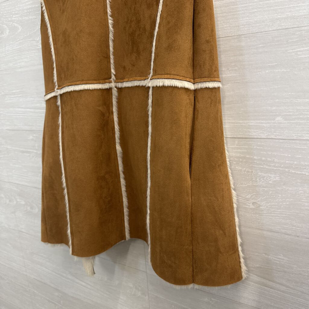 Cupcakes and Cashmere Brown Suede/ Beige Soft Fur Vest Top Small