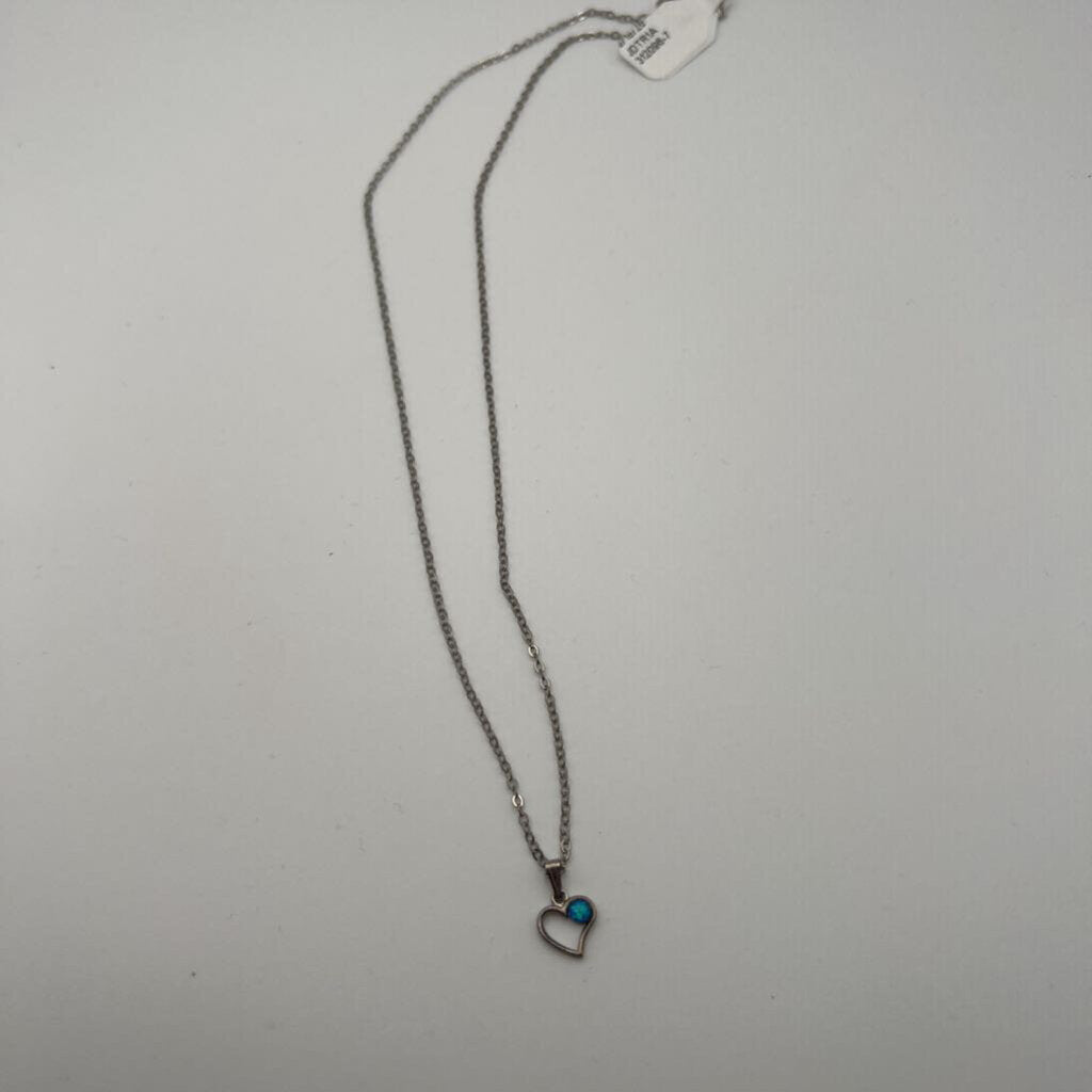 Silver Dainty Heart Pendant Necklace