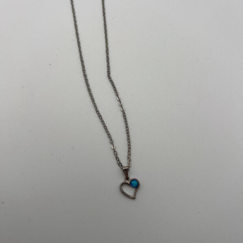 Silver Dainty Heart Pendant Necklace