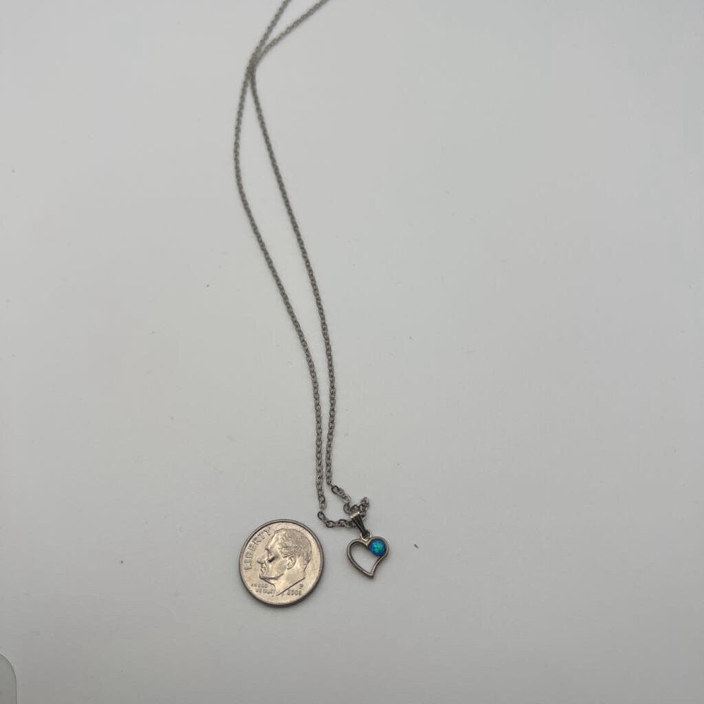 Silver Dainty Heart Pendant Necklace