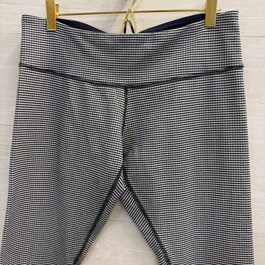 Lululemon Navy/ White Print Cropped Leggings 10