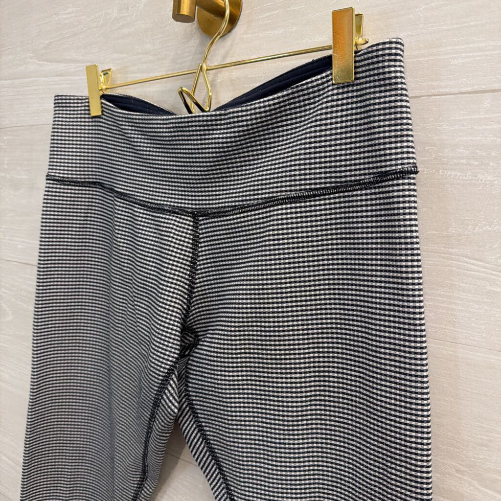 Lululemon Navy/ White Print Cropped Leggings 10