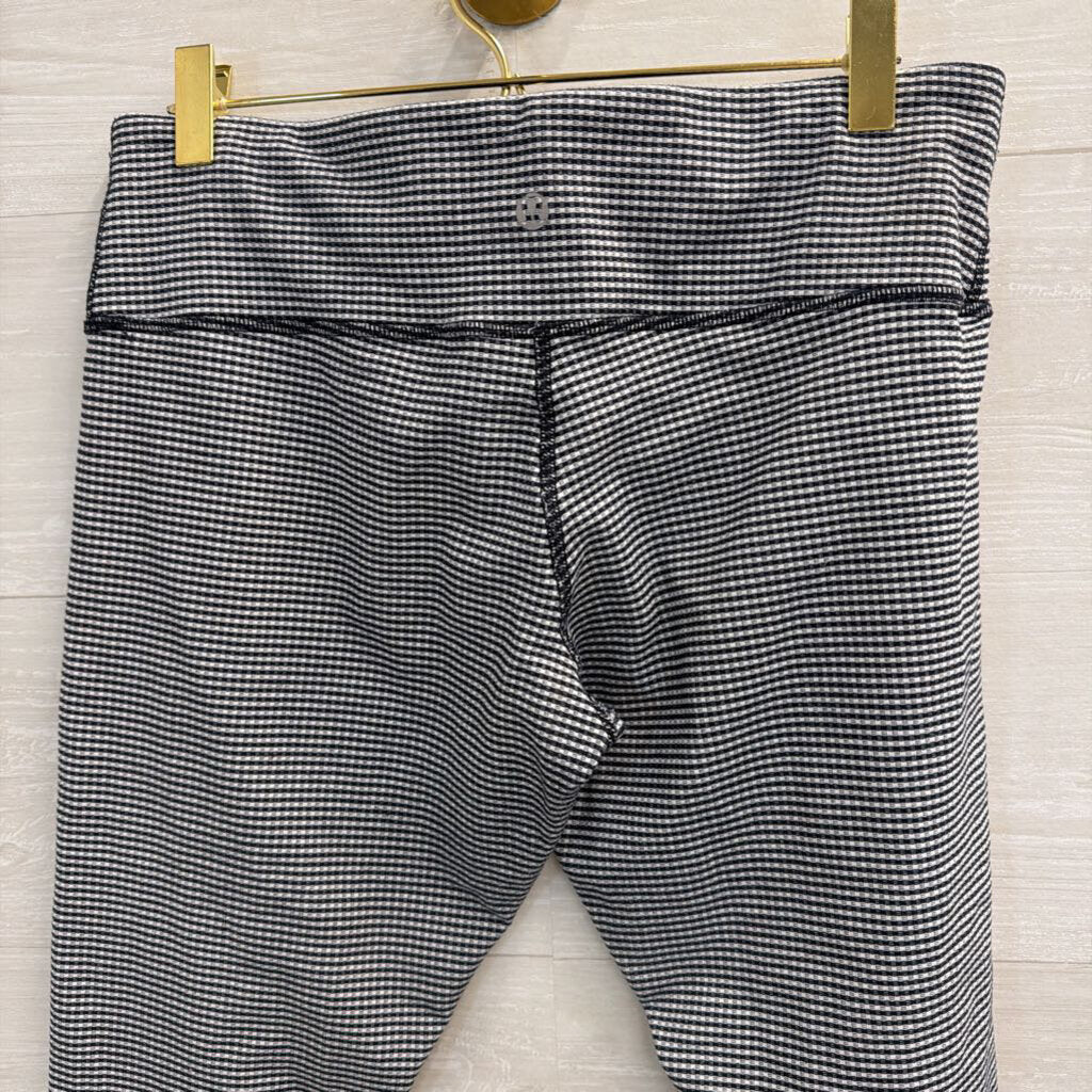 Lululemon Navy/ White Print Cropped Leggings 10