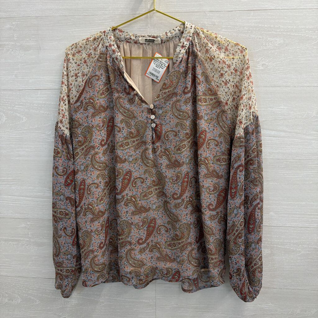 Gimmicks Beige/ Multi Print Long Sleeve Top Small
