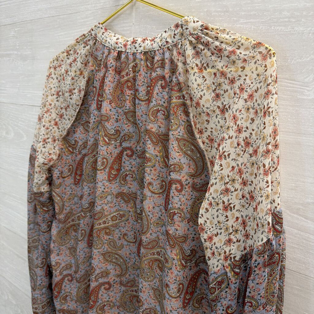 Gimmicks Beige/ Multi Print Long Sleeve Top Small