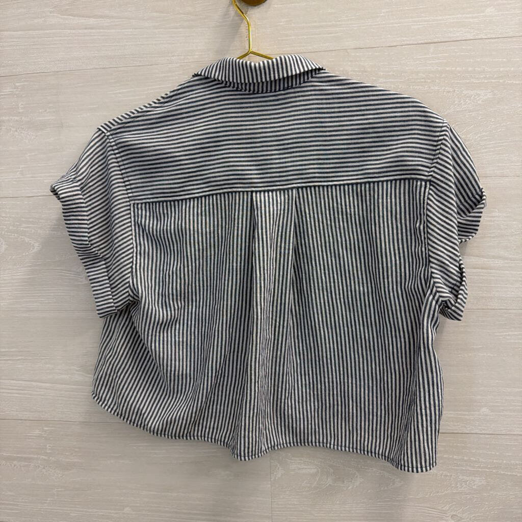 Monteau Blue/ White Cropped Short Sleeve Button Down Top Small
