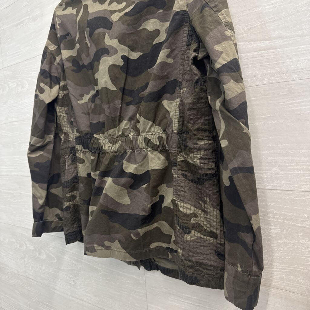 Love Tree Green Camo Print Lightweight Jacket Large