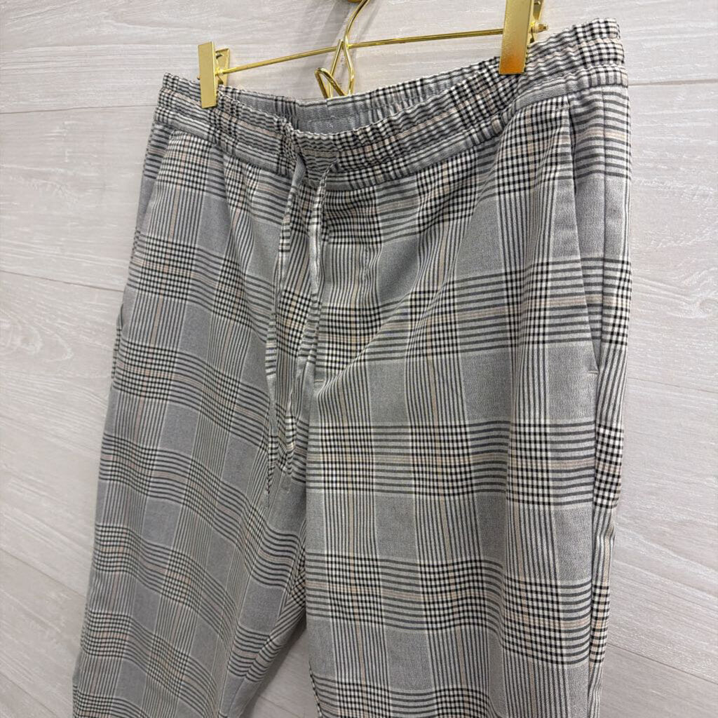 Grey/ Black Plaid Straight Leg Pull On Pants Small
