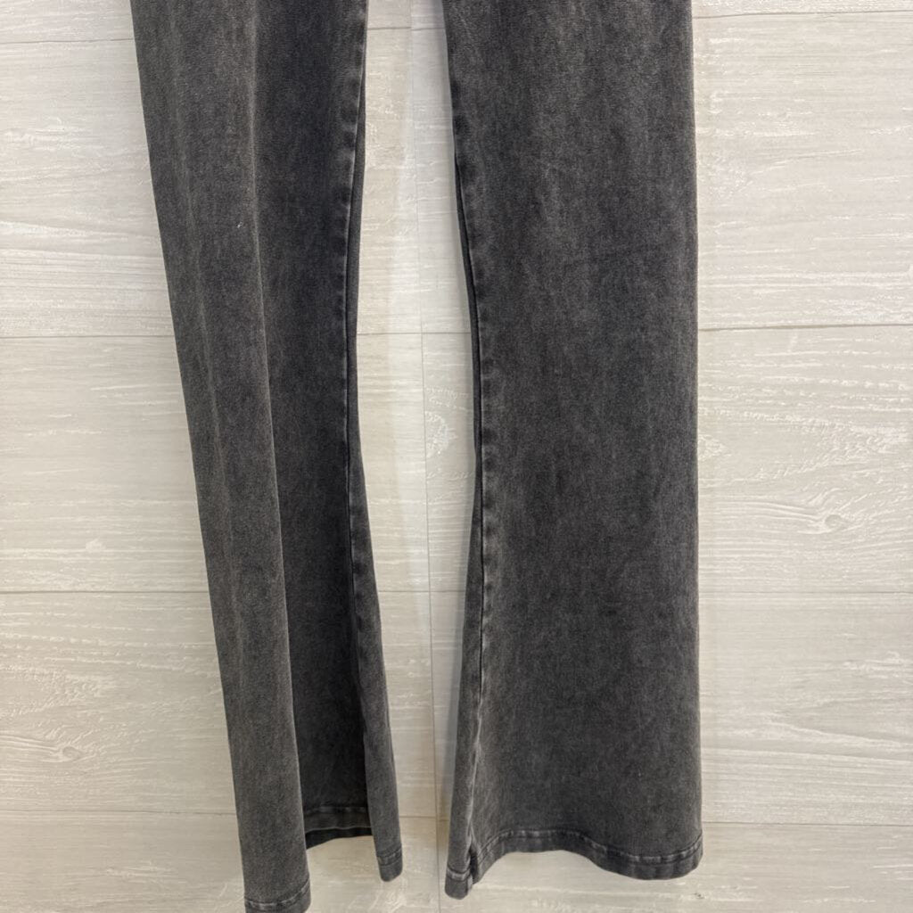 Offline by Aerie Grey Flare Leg Leggings Extra Small