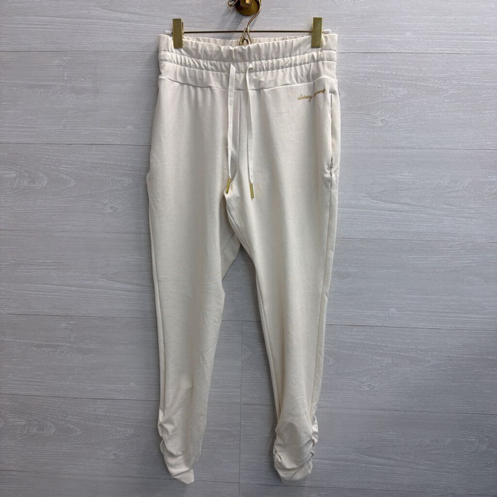 Gym Shark Whitney Simmons Cream Joggers Extra Small