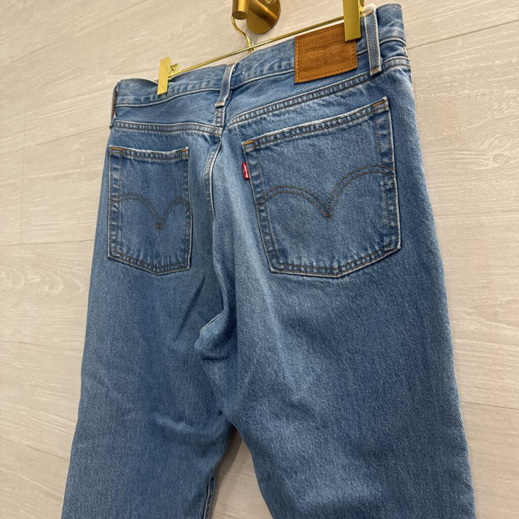 Levi Light Wash Wedgie Straight Jeans 29
