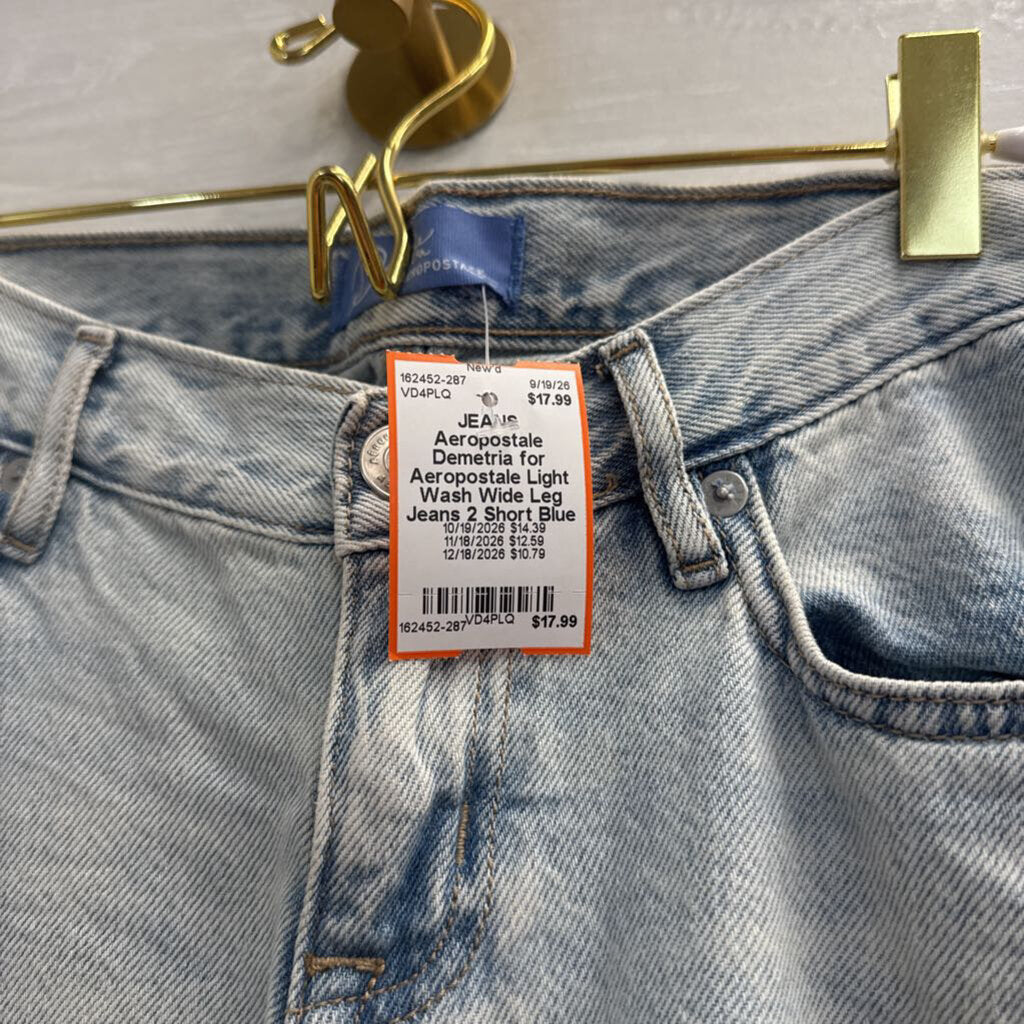 Demetria for Aeropostale Light Wash Wide Leg Jeans 2 Short
