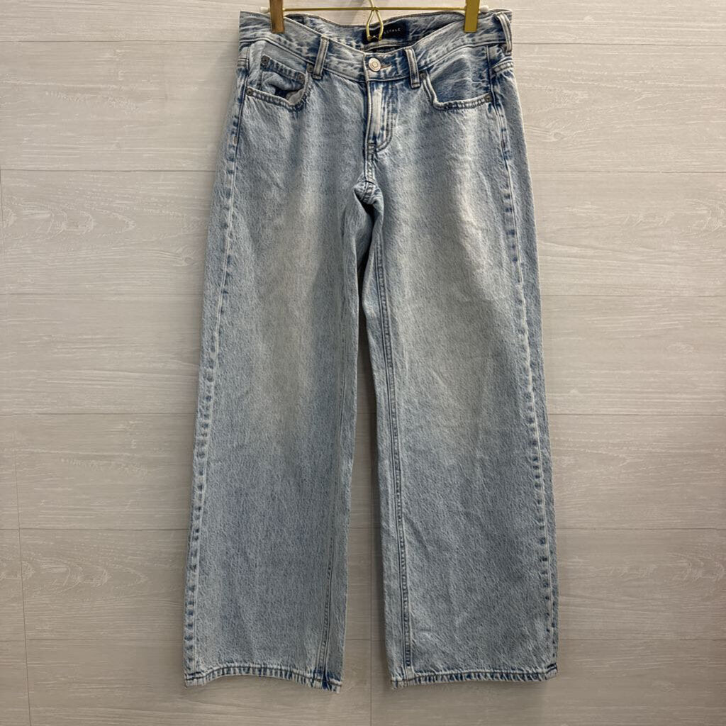 Aeropostale Light Wash Super Low Rise Baggy Wide Leg Jeans 2 Short